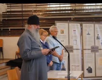 о. Иннокентий читает Отче наш.jpg о. Иннокентий читает Отче наш.jpg