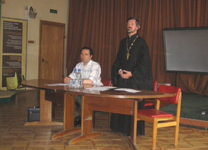 В. Лозюк и прот. Валентин Тимаков.jpg В. Лозюк и прот. Валентин Тимаков.jpg